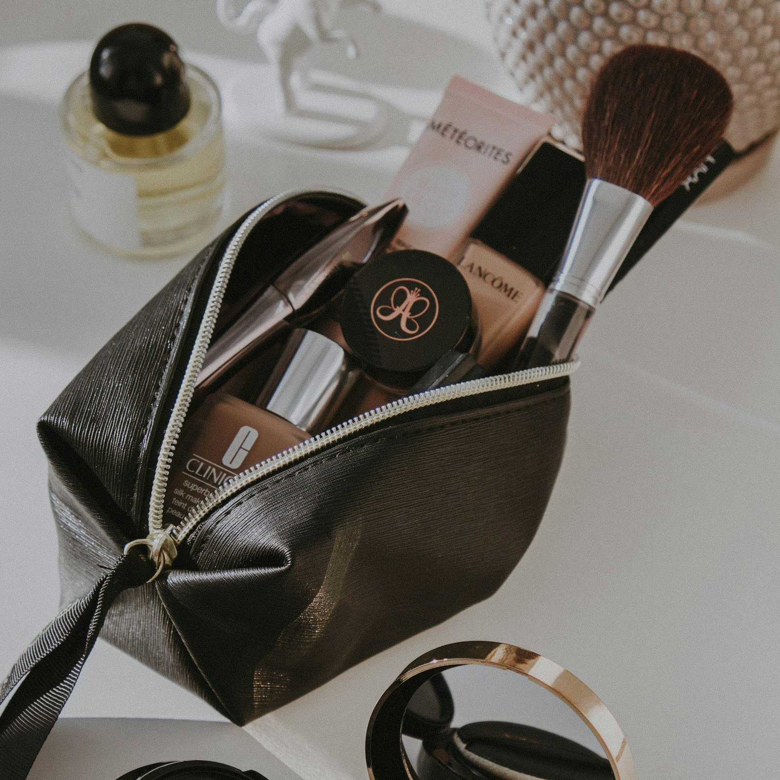 Cosmetic bag with makeup brushes