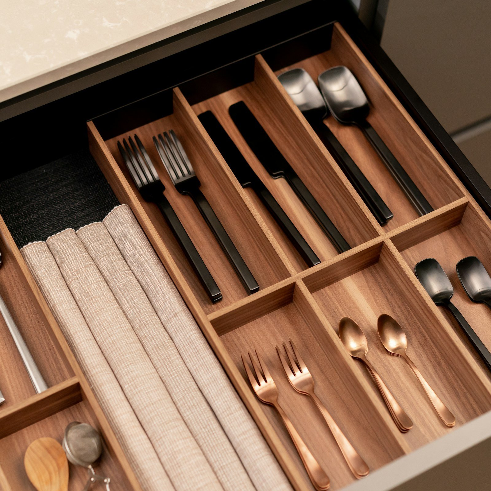Kitchen drawer organizer with cutlery